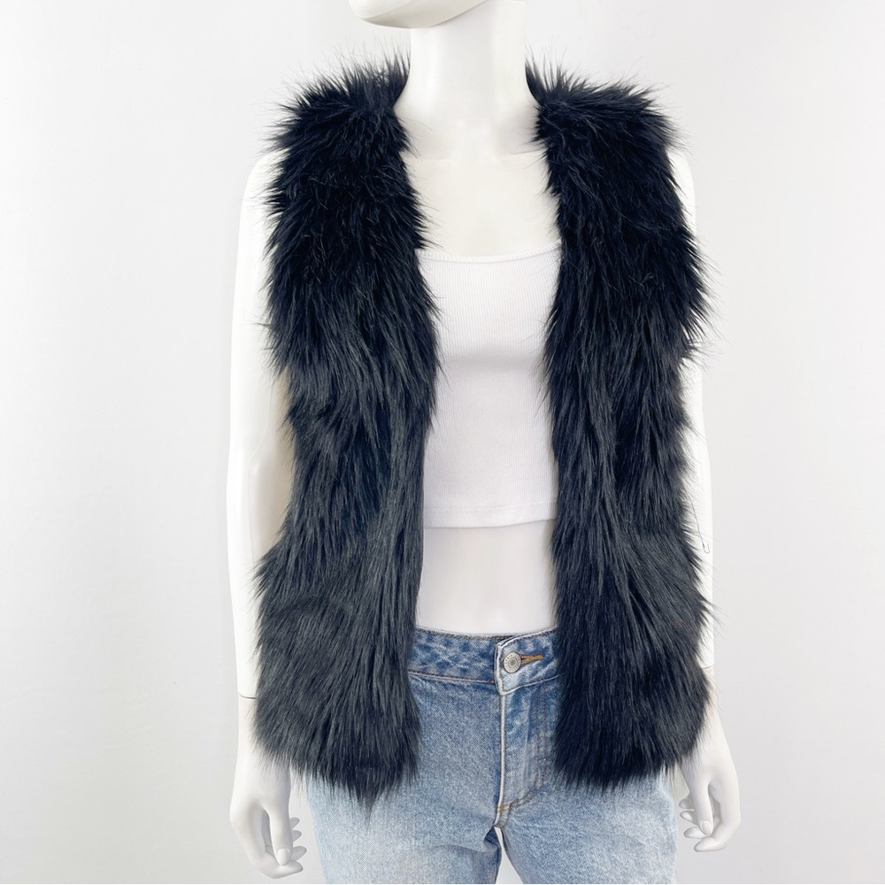 H&M Divided Black Faux Fur Vest Size 8 Sleeveless Boho Hippie Penny Lane